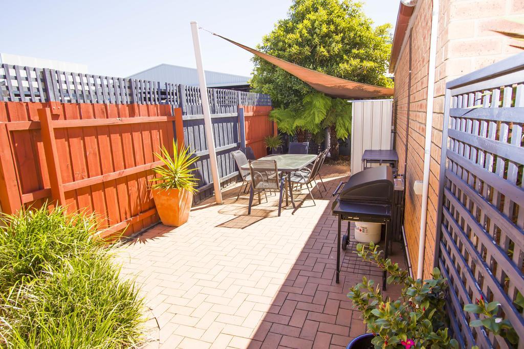 Colonial Motor Inn Bairnsdale Golden Chain Property المظهر الخارجي الصورة