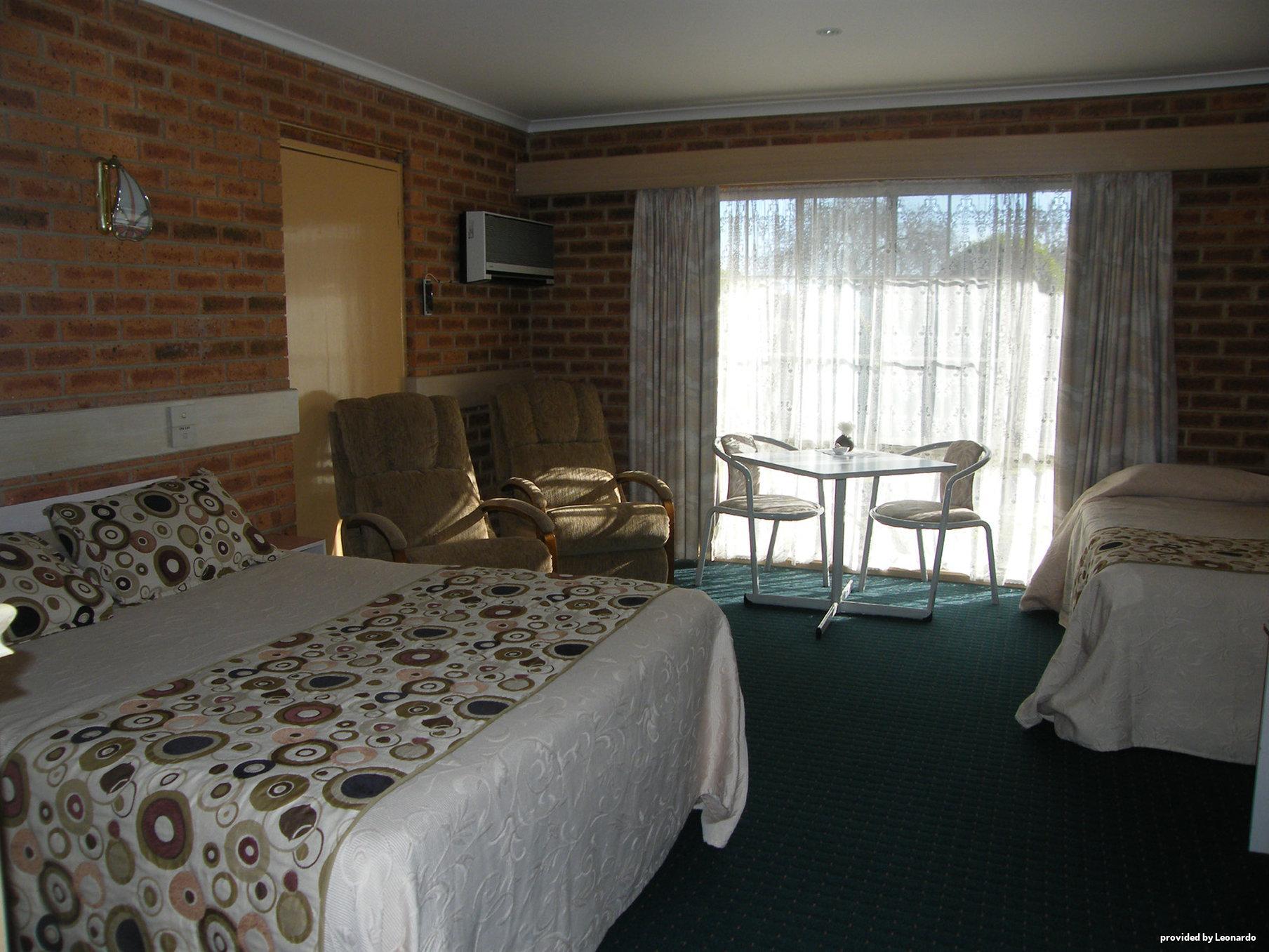 Colonial Motor Inn Bairnsdale Golden Chain Property الغرفة الصورة