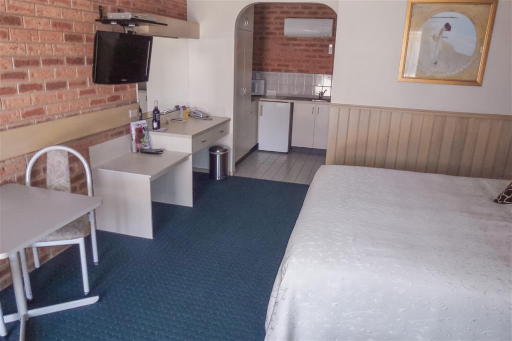 Colonial Motor Inn Bairnsdale Golden Chain Property الغرفة الصورة