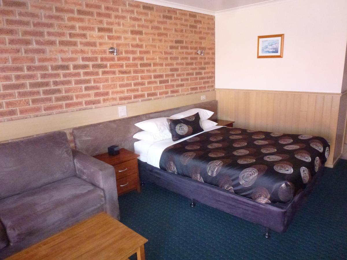 Colonial Motor Inn Bairnsdale Golden Chain Property المظهر الخارجي الصورة