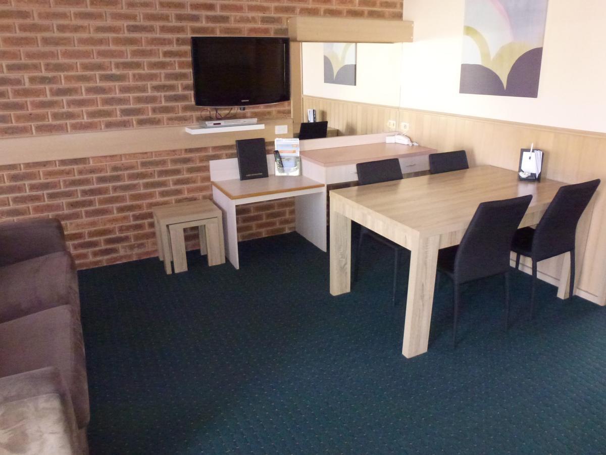 Colonial Motor Inn Bairnsdale Golden Chain Property المظهر الخارجي الصورة
