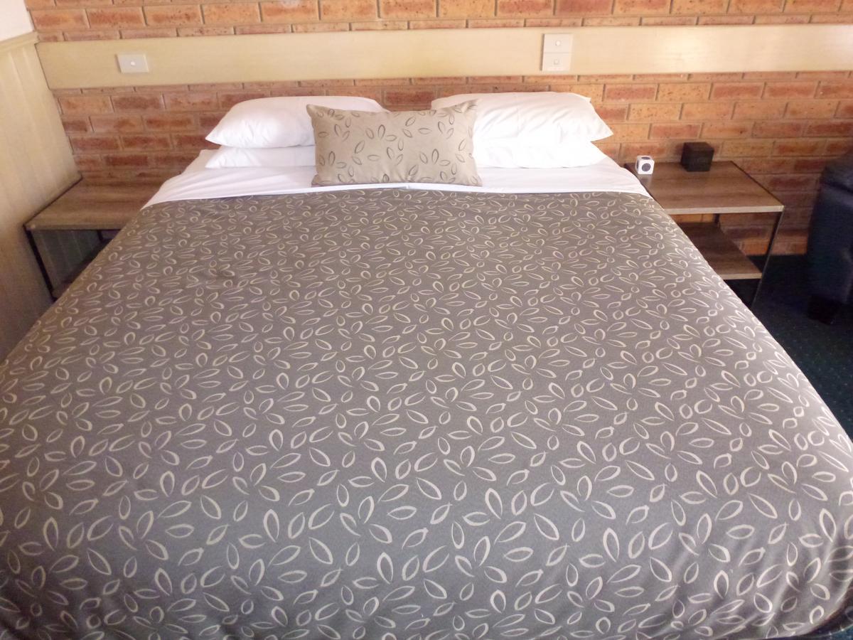 Colonial Motor Inn Bairnsdale Golden Chain Property المظهر الخارجي الصورة