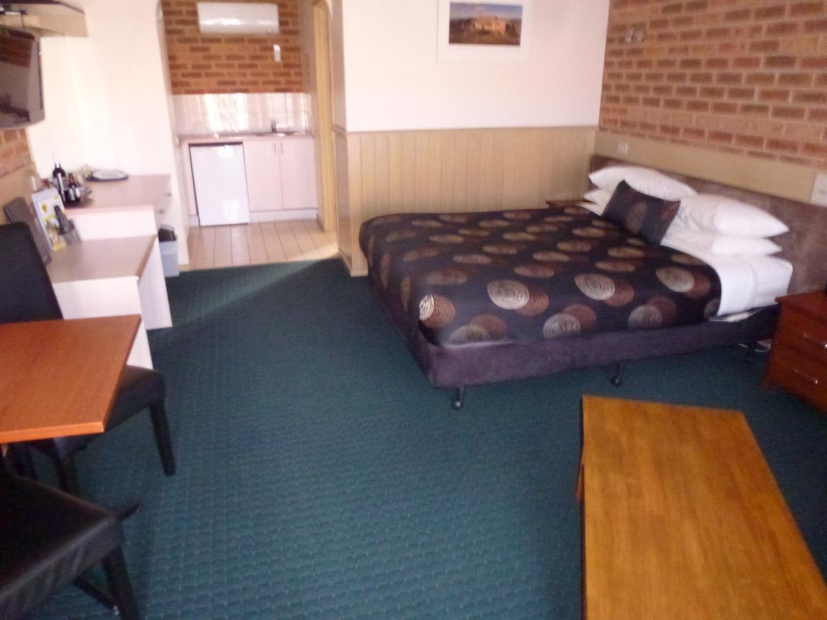 Colonial Motor Inn Bairnsdale Golden Chain Property المظهر الخارجي الصورة