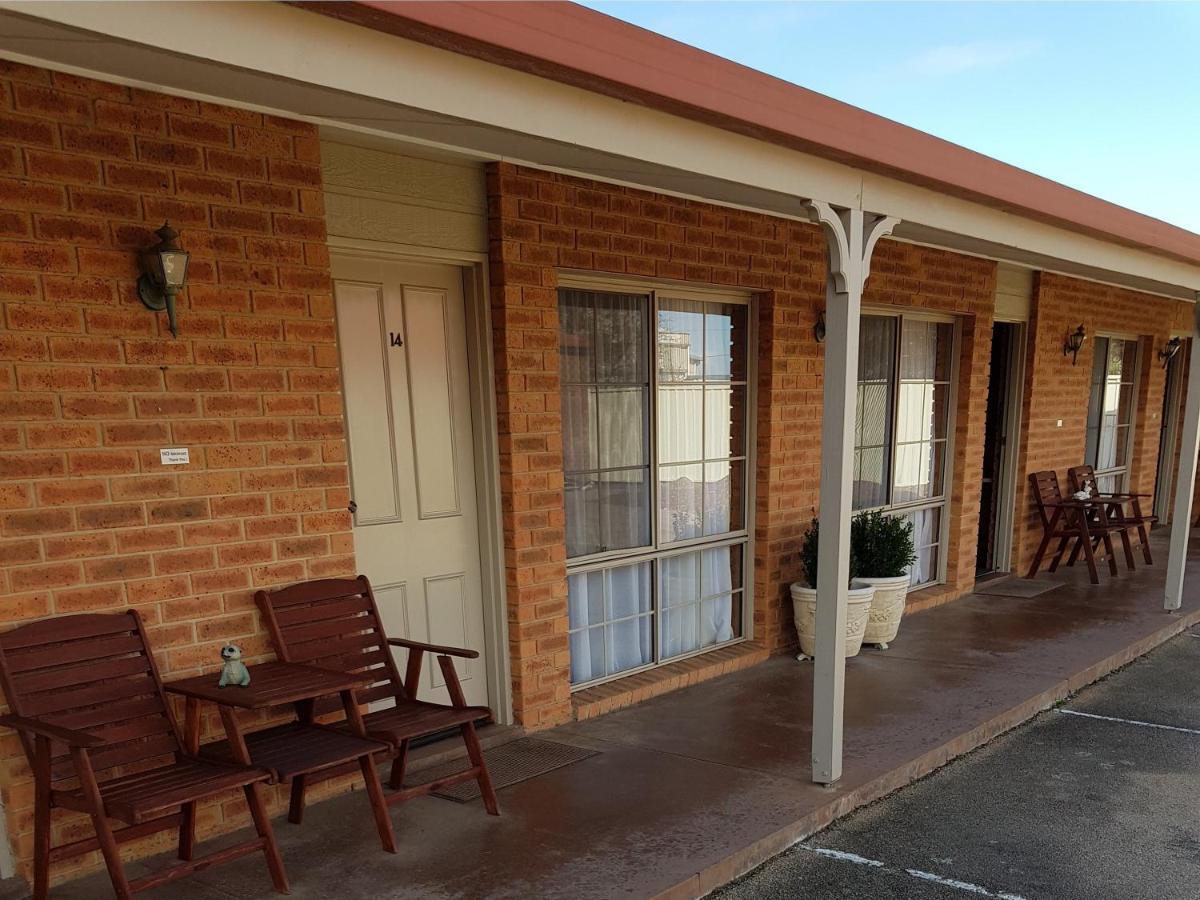 Colonial Motor Inn Bairnsdale Golden Chain Property المظهر الخارجي الصورة