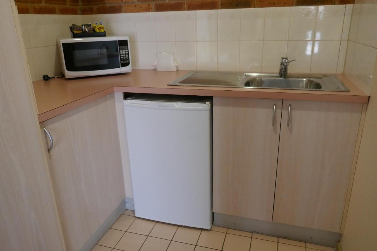 Colonial Motor Inn Bairnsdale Golden Chain Property المظهر الخارجي الصورة