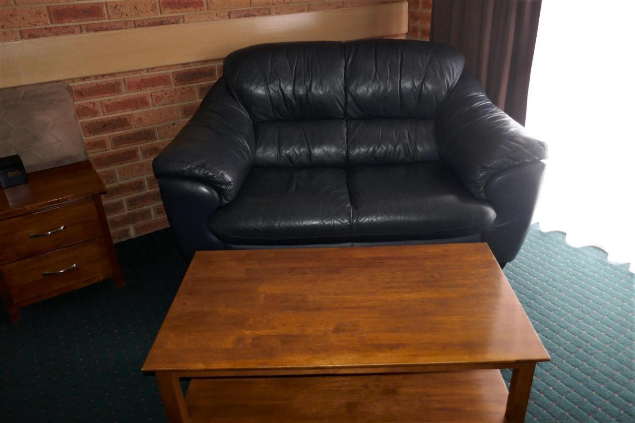 Colonial Motor Inn Bairnsdale Golden Chain Property المظهر الخارجي الصورة